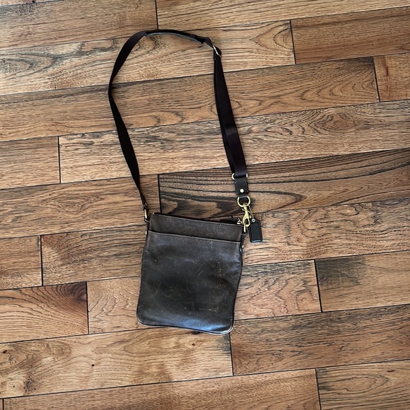 leath brown coach bag - Picture 2 of 7